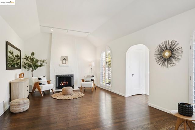 338 Berkeley Park Blvd, Kensington, CA 94707