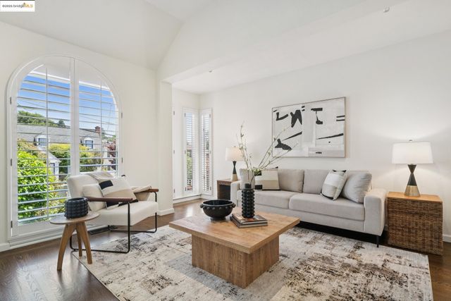 338 Berkeley Park Blvd, Kensington, CA 94707