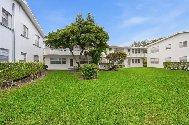 403 Sheffield Q 403, West Palm Beach, FL 33417