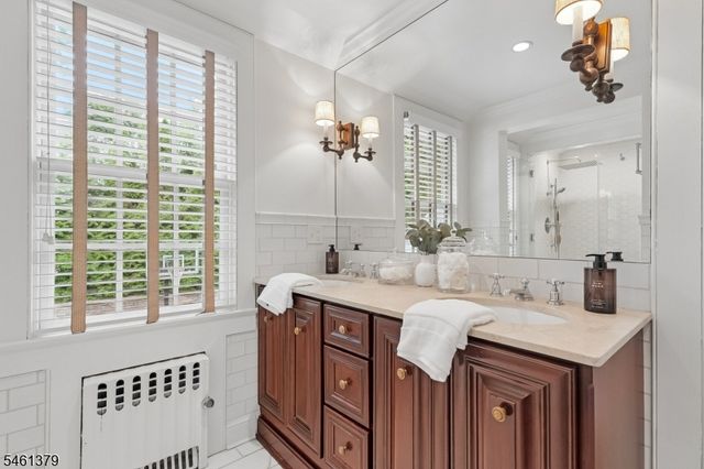 46 Claremont Dr, Maplewood Twp., NJ 07040
