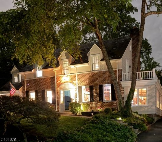 46 Claremont Dr, Maplewood Twp., NJ 07040