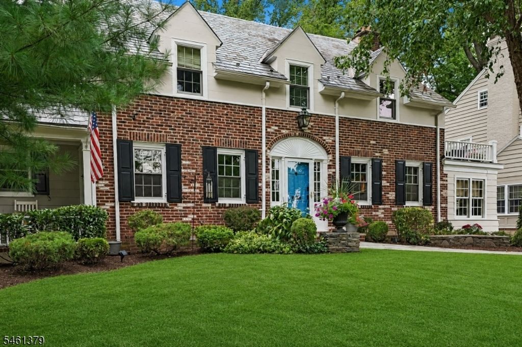46 Claremont Dr, Maplewood Twp., NJ 07040 — photo 2