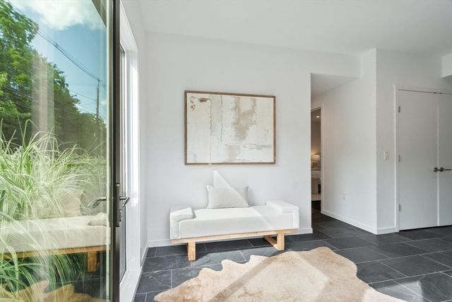 269 Sudbury Rd, Concord, MA 01742