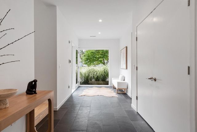 269 Sudbury Rd, Concord, MA 01742