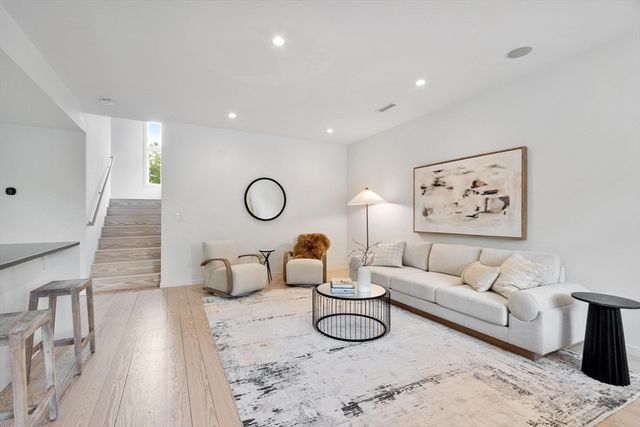 269 Sudbury Rd, Concord, MA 01742