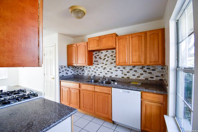 346 Ashland, San Antonio, TX 78218