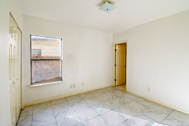 346 Ashland, San Antonio, TX 78218