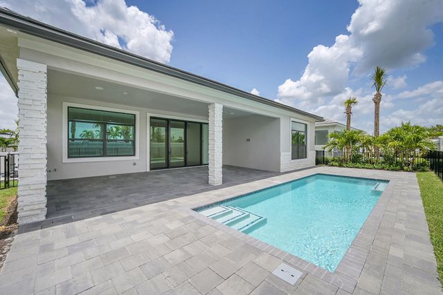 9520 St Germain Drive, Palm Beach Gardens, FL 33412