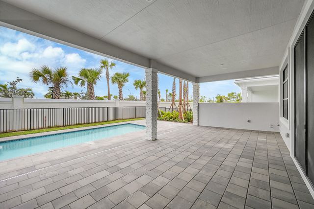 9520 St Germain Drive, Palm Beach Gardens, FL 33412