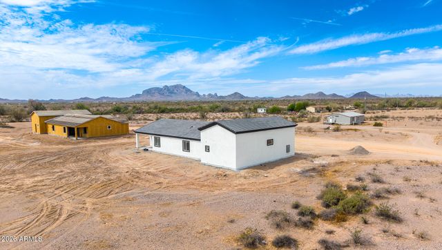 5853 N 425th Avenue, Tonopah, AZ 85354
