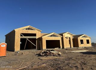 5853 N 425th Avenue, Tonopah, AZ 85354