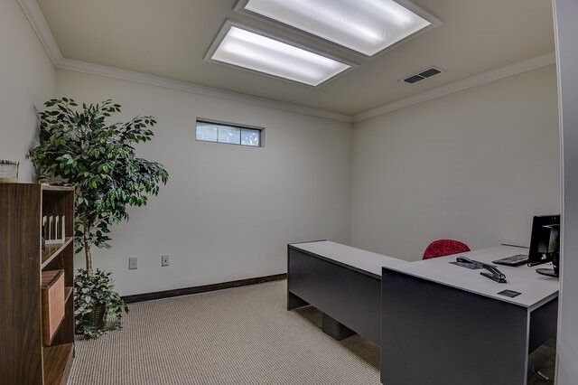 580 N Hampton Road, Desoto, TX 75115