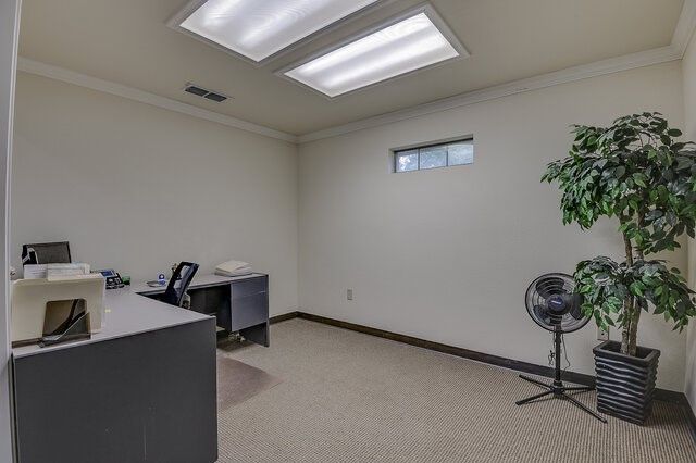 580 N Hampton Road, Desoto, TX 75115