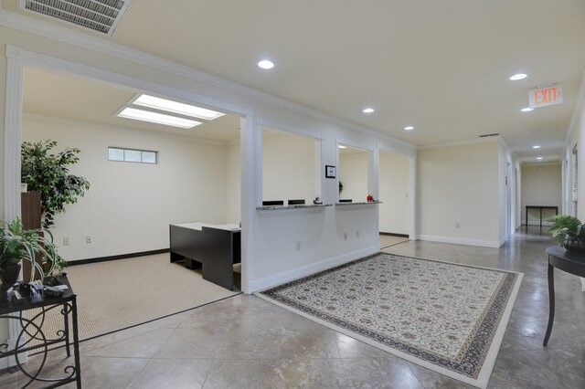 580 N Hampton Road, Desoto, TX 75115