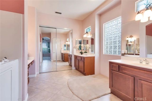 9328 Holly, Corona, CA 92883