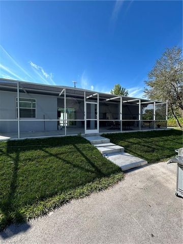 3423 24th AVE SE, Naples, FL 34117
