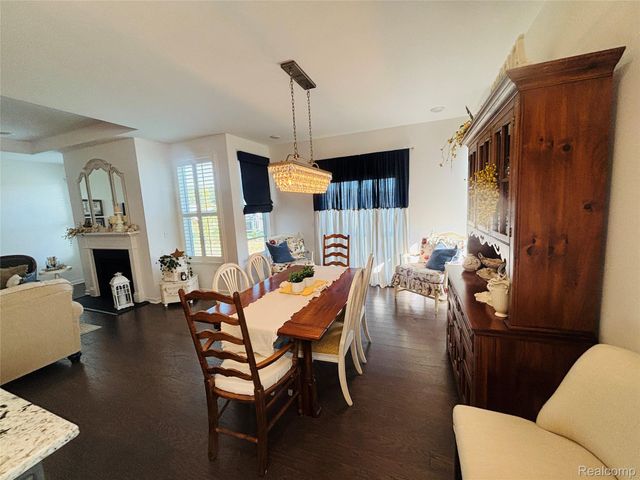 8215 Carston Lane, Brighton, MI 48116