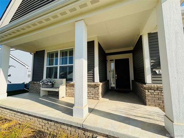 8215 Carston Lane, Brighton, MI 48116