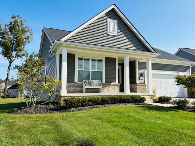 8215 Carston Lane, Brighton, MI 48116