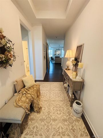 8215 Carston Lane, Brighton, MI 48116