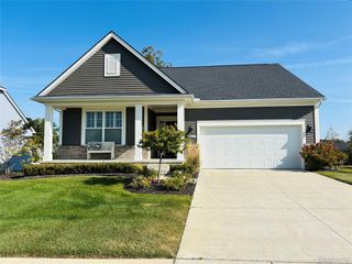 8215 Carston Lane, Brighton, MI 48116