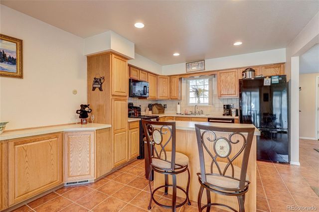 2738 S Xanadu Way, Aurora, CO 80014