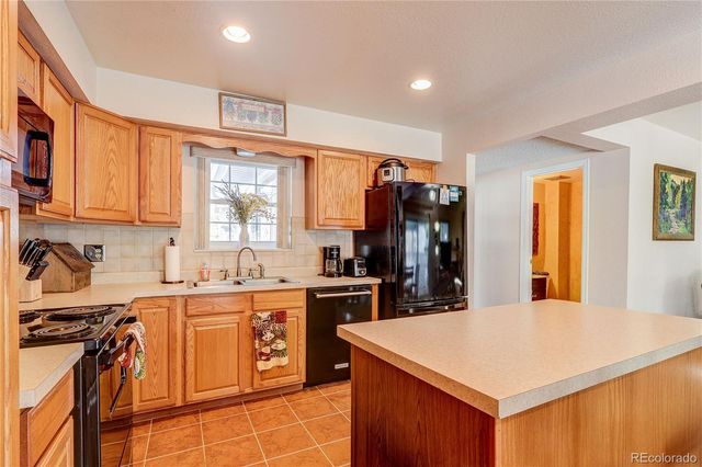 2738 S Xanadu Way, Aurora, CO 80014