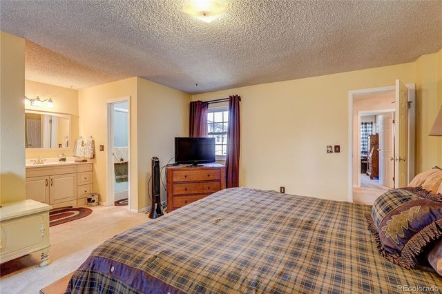 2738 S Xanadu Way, Aurora, CO 80014