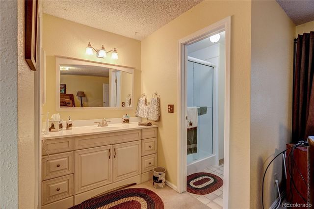 2738 S Xanadu Way, Aurora, CO 80014
