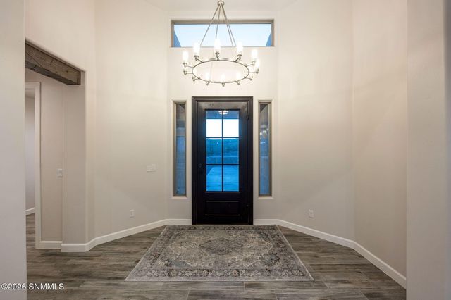 7050 Calle Estancias, Las Cruces, NM 88007