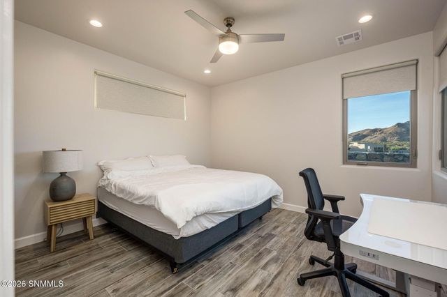 7050 Calle Estancias, Las Cruces, NM 88007