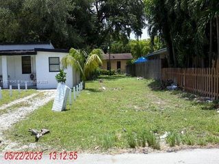 6040 Arthur St, Hollywood, FL 33024