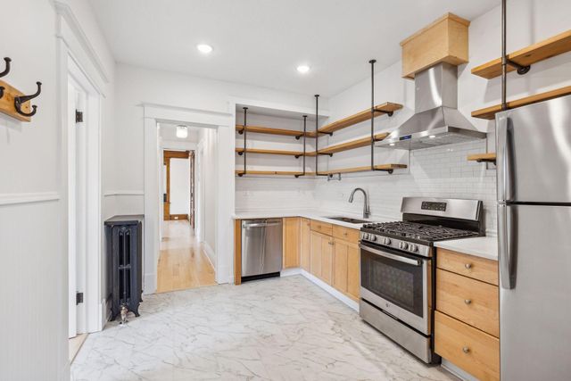 2125 Harriet Avenue, Minneapolis, MN 55405