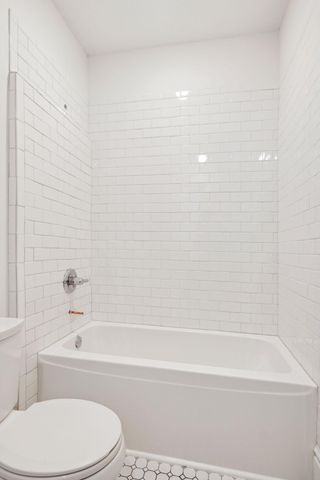 2125 Harriet Avenue, Minneapolis, MN 55405