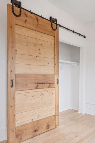 2125 Harriet Avenue, Minneapolis, MN 55405