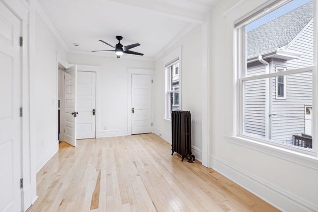 2125 Harriet Avenue, Minneapolis, MN 55405