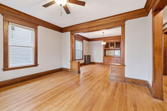 2125 Harriet Avenue, Minneapolis, MN 55405