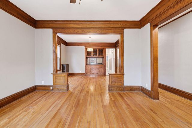 2125 Harriet Avenue, Minneapolis, MN 55405