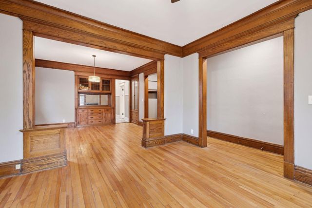 2125 Harriet Avenue, Minneapolis, MN 55405