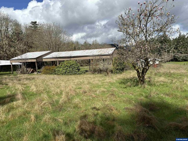 26622 Fudge Rd, Alsea, OR 97324