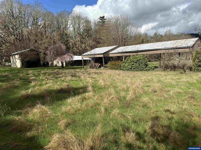 26622 Fudge Rd, Alsea, OR 97324
