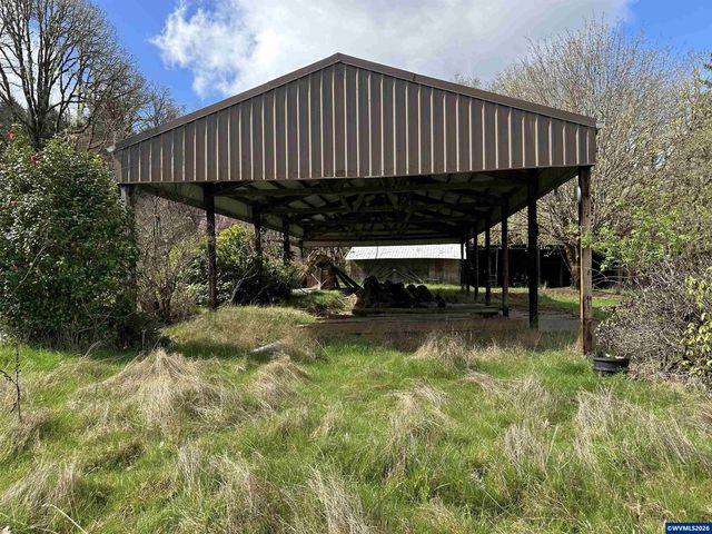 26622 Fudge Rd, Alsea, OR 97324