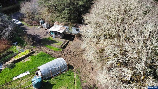 26622 Fudge Rd, Alsea, OR 97324