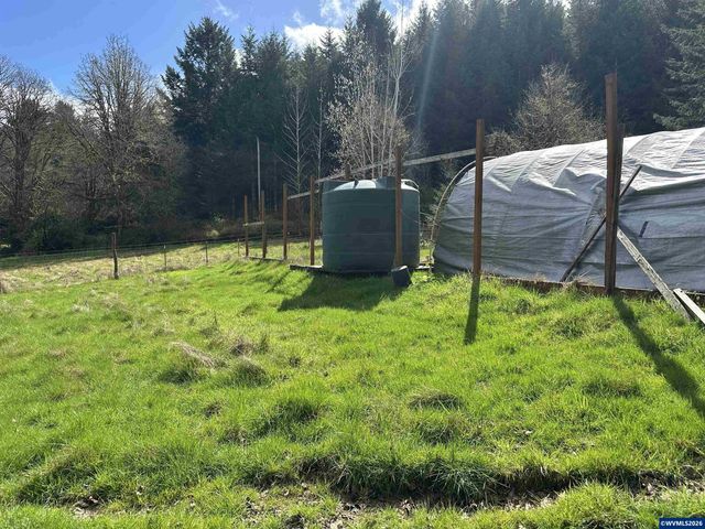 26622 Fudge Rd, Alsea, OR 97324