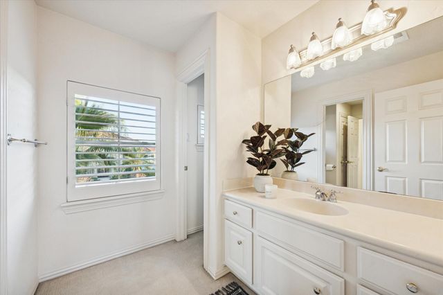 1902 Emerald Cove, Houston, TX 77077