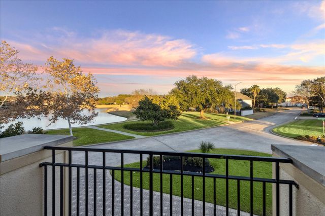 1902 Emerald Cove, Houston, TX 77077