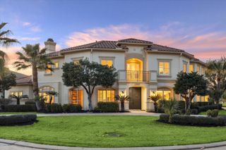 1902 Emerald Cove, Houston, TX 77077