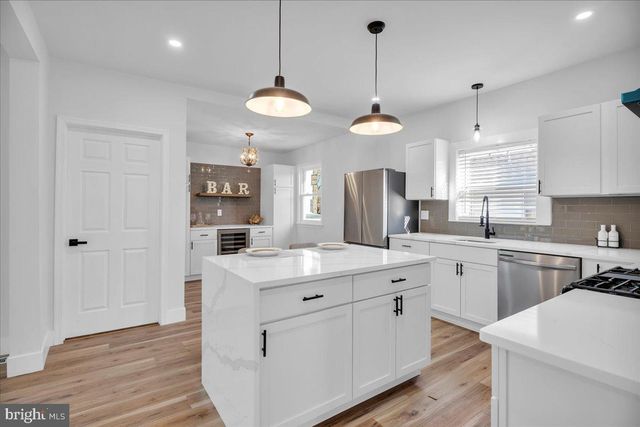 1666 MAGNOLIA RD, Vineland, NJ 08361