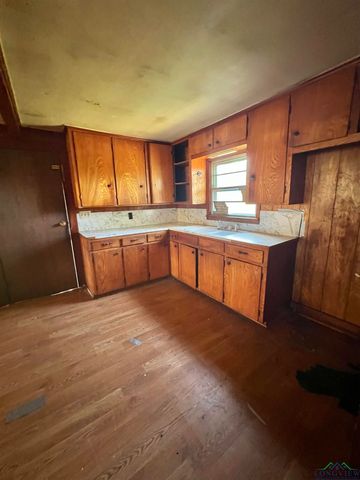 280 MAIN ST, Avinger, TX 75630