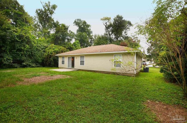 4251 Linda St, Pace, FL 32571